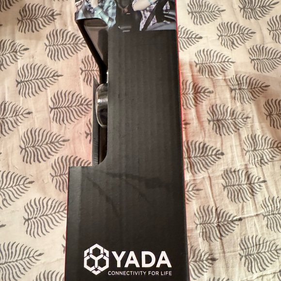 Yada 1080P Roadcam with SanDisk 32GB microSD Card - Picture 6 of 10